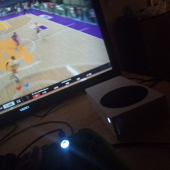 Xbox series s with controller